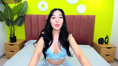 Jennifer online show from October 14, 1:28 am