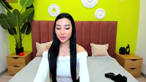 Jennifer online show from November 7, 8:03 am