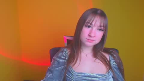 Snapshot of jennifer_xo_ chatting on December 5, 6:44 pm Jennifer online show from December 5, 6:44 pm