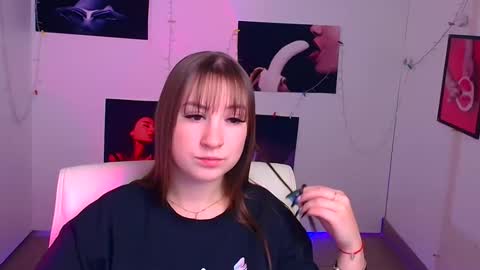 Snapshot of jennifer_xo_ chatting on December 10, 4:27 pm Jennifer online show from December 10, 4:27 pm