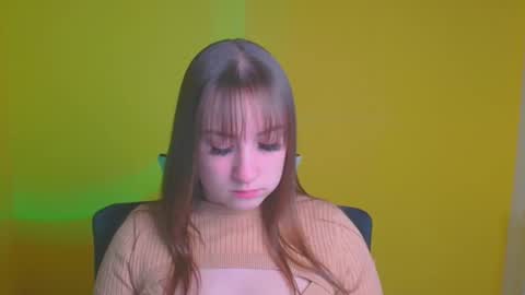 Snapshot of jennifer_xo_ chatting on December 17, 6:24 am Jennifer online show from December 17, 6:24 am