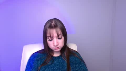 Snapshot of jennifer_xo_ chatting on December 18, 7:15 am Jennifer online show from December 18, 7:15 am