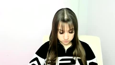 Snapshot of jennifer_xo_ chatting on January 28, 12:22 pm Jennifer online show from January 28, 12:22 pm