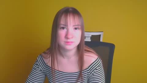 Snapshot of jennifer_xo_ chatting on February 5, 6:35 am Jennifer online show from February 5, 6:35 am