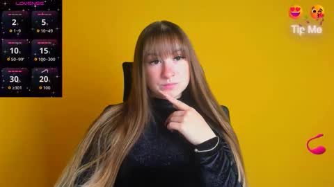 Snapshot of jennifer_xo_ chatting on October 9, 7:17 am Jennifer online show from October 9, 7:17 am
