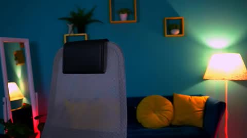 Snapshot of jennifergraces chatting on October 22, 10:48 am Jennifer online show from October 22, 10:48 am