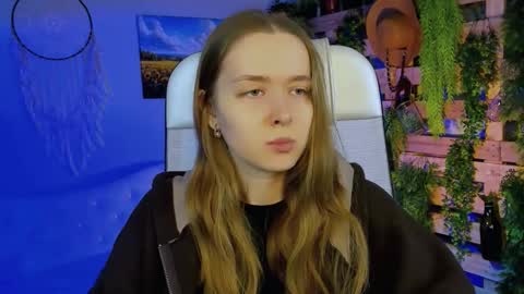 Snapshot of jennifergraces chatting on January 12, 8:08 am Jennifer online show from January 12, 8:08 am