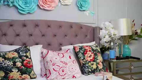 JenniferLovve online show from October 4, 3:48 am