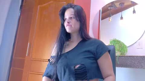 Snapshot of jennifervega1 chatting on March 9, 9:08 pm Jennifer vega online show from March 9, 9:08 pm