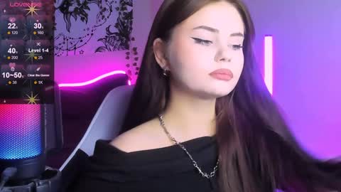 Snapshot of jenniferwandis77 chatting on December 16, 12:06 pm Jenni online show from December 16, 12:06 pm