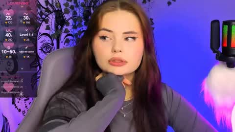 Snapshot of jenniferwandis77 chatting on February 21, 2:28 am Jenni online show from February 21, 2:28 am