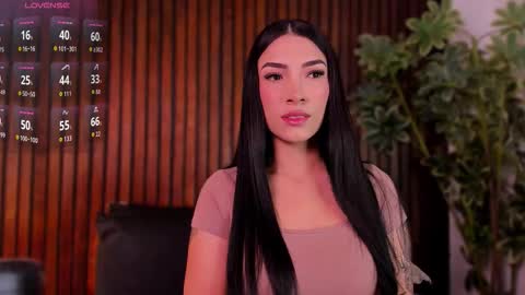     online show from November 21, 11:53 am