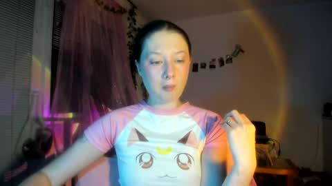 Jennifer Jenny Darling   online show from April 5, 5:54 pm