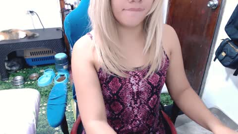 Snapshot of jenny_fromphil chatting on January 17, 1:15 am Jenny online show from January 17, 1:15 am