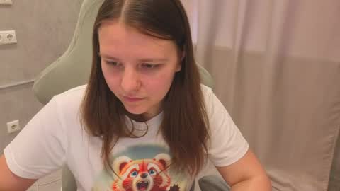 Snapshot of jenny_jimmy chatting on June 5, 9:26 am Jenny online show from June 5, 9:26 am