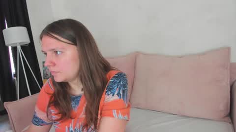 Snapshot of jenny_jimmy chatting on July 8, 9:25 am Jenny online show from July 8, 9:25 am