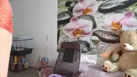 Snapshot of jennycutey chatting on February 16, 4:42 am jennycutey online show from February 16, 4:42 am