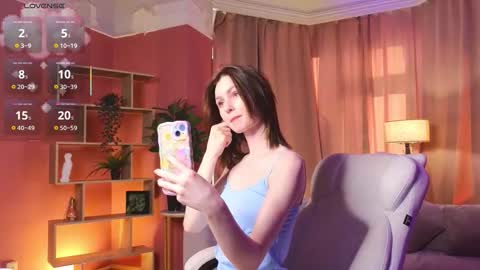 Snapshot of jennyfer_me chatting on September 28, 11:26 am jennyfer_me online show from September 28, 11:26 am