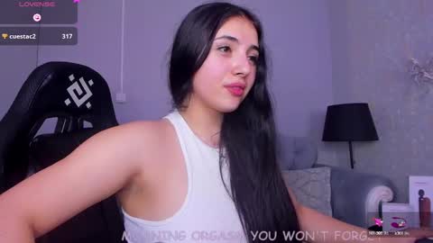 Jenny Ferguson online show from February 3, 7:00 pm