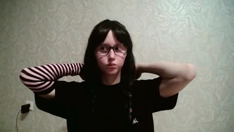 Snapshot of jennyolset chatting on February 21, 1:44 am JennyOlset online show from February 21, 1:44 am