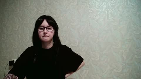 Snapshot of jennyolset chatting on October 4, 2:42 am JennyOlset online show from October 4, 2:42 am