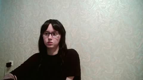 JennyOlset online show from June 25, 2:55 am