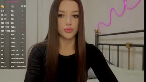 Snapshot of jennyruthjn chatting on June 22, 7:22 pm Jenny online show from June 22, 7:22 pm