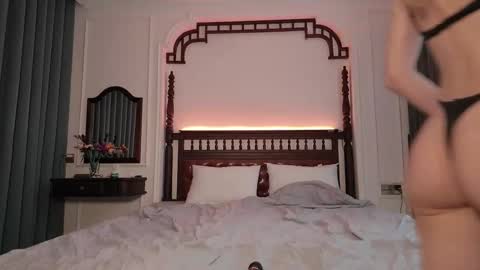 Snapshot of jennytime chatting on November 28, 9:56 am Jen online show from November 28, 9:56 am