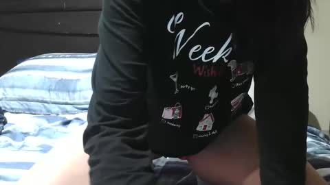 jenroses82 online show from October 30, 12:01 am