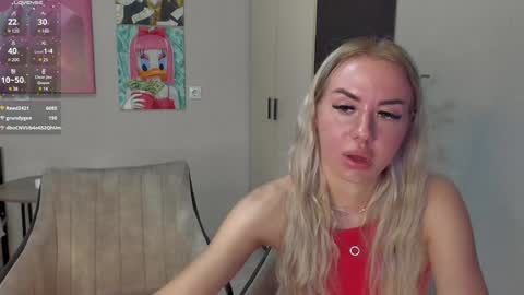 Snapshot of jeremayalove chatting on January 15, 1:52 pm Hi hi We are Jessie and Betti online show from January 15, 1:52 pm