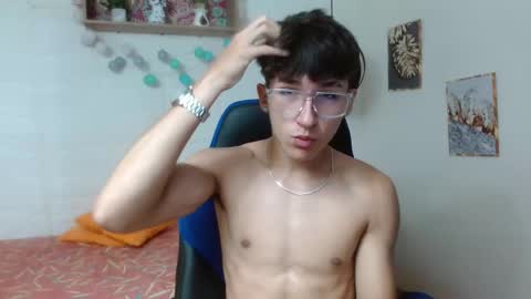 Snapshot of jeremy_job chatting on December 15, 12:09 pm Jeremy online show from December 15, 12:09 pm