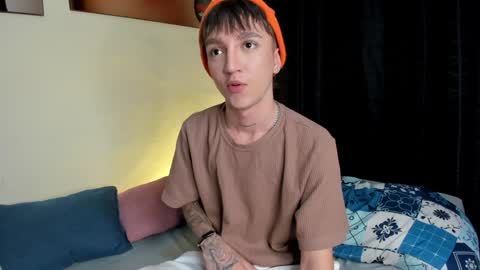 Snapshot of jeremy_salvatore_ chatting on January 16, 6:35 am jero independent model online show from January 16, 6:35 am