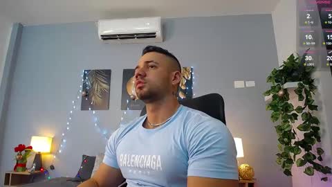 Jeremy Lowe online show from December 24, 4:51 pm