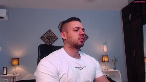 Jeremy Lowe online show from January 10, 1:09 pm