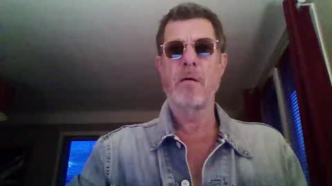 Snapshot of jerflor chatting on February 1, 5:11 pm jerflor online show from February 1, 5:11 pm