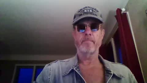 Snapshot of jerflor chatting on February 8, 5:27 pm jerflor online show from February 8, 5:27 pm