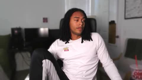 Snapshot of jerimiahjay chatting on March 30, 8:32 pm Jerimiah online show from March 30, 8:32 pm