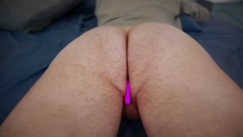 Snapshot of jerked_letto chatting on January 6, 1:59 pm jerked_letto online show from January 6, 1:59 pm