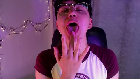 jero harper1 online show from March 12, 5:17 pm