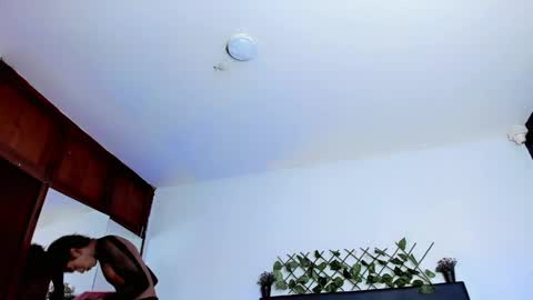 Snapshot of jero_tease_s7s chatting on April 28, 2:21 am Jeronimo online show from April 28, 2:21 am
