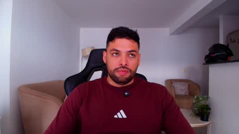 Snapshot of jerome3773 chatting on February 25, 7:03 pm jerome3773 online show from February 25, 7:03 pm