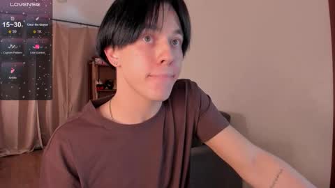 Snapshot of jerrybomb_ chatting on March 10, 9:36 am Jerrybomb online show from March 10, 9:36 am