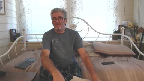 Snapshot of jerryfan239 chatting on December 16, 8:03 pm jerryfan239 online show from December 16, 8:03 pm