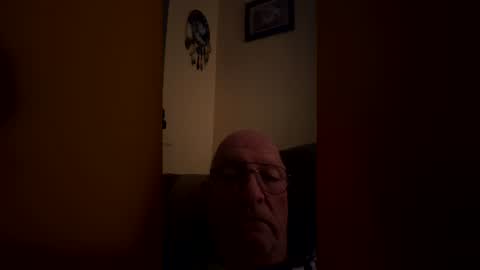 Snapshot of jerryzxcvbnm chatting on February 28, 12:39 pm jerryzxcvbnm online show from February 28, 12:39 pm