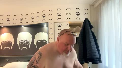 Harry online show from April 3, 8:45 am