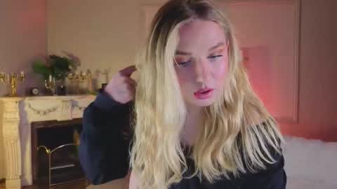 jes_solar online show from October 25, 9:09 pm