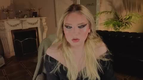 jes_solar online show from February 8, 9:29 pm