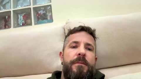 jesaj online show from January 11, 4:34 pm