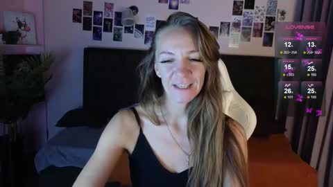jesica_moon_peachy online show from October 9, 1:36 am