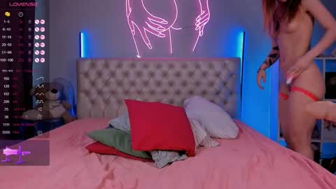 Snapshot of jess_lui chatting on February 22, 7:12 am Jess online show from February 22, 7:12 am